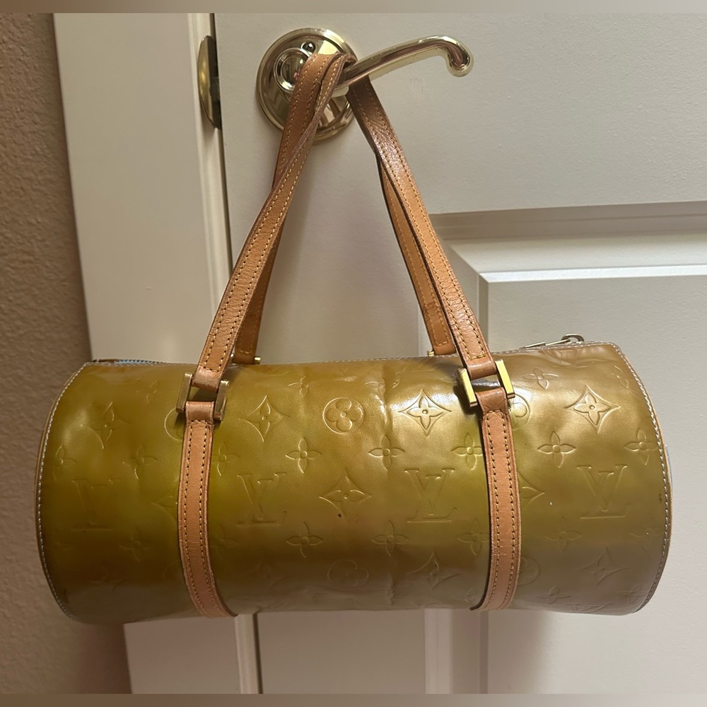 Authentic Louis Vuitton Papillon Vernis Bag, Fair condition